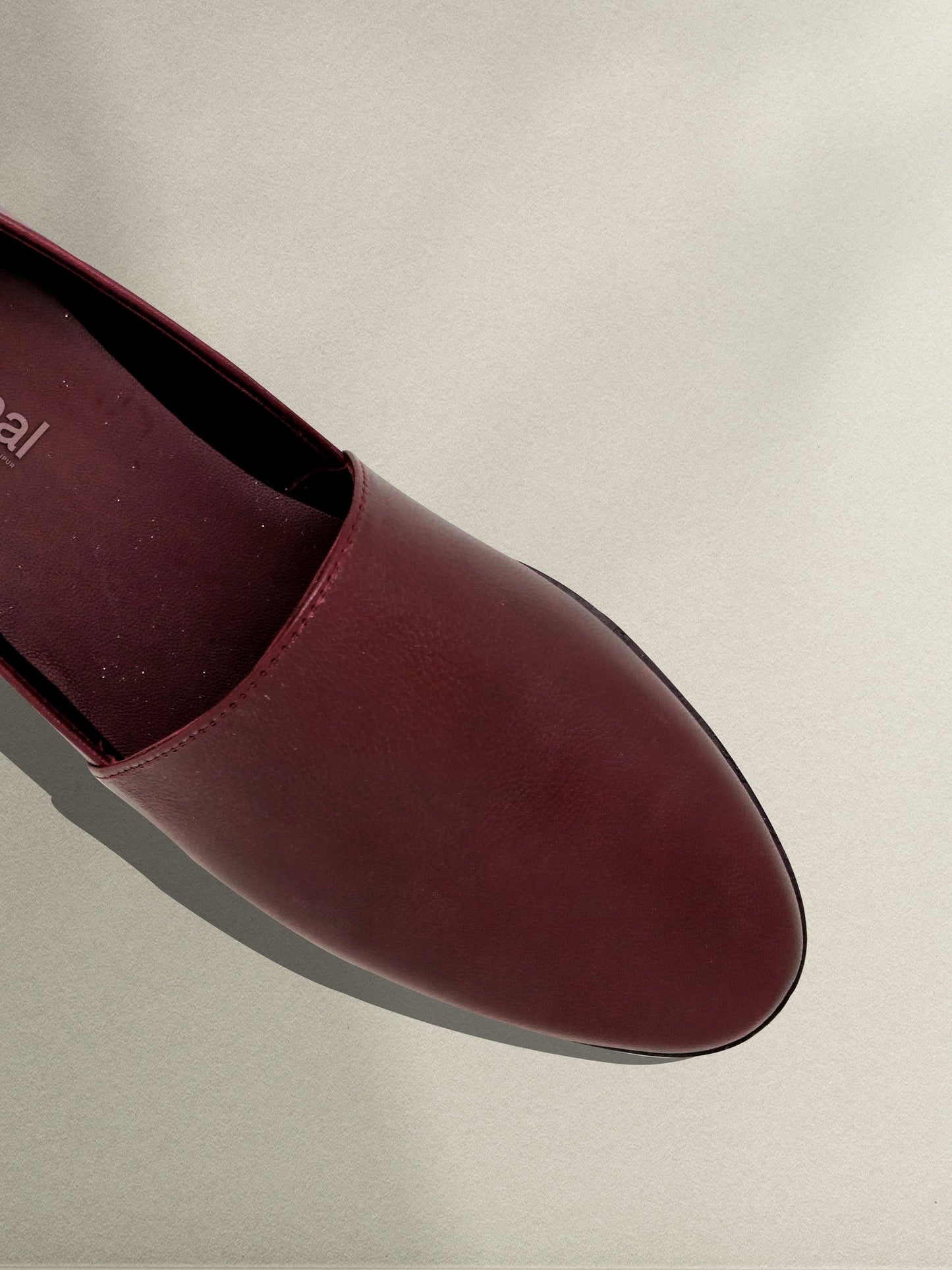 Ballerina Maroon